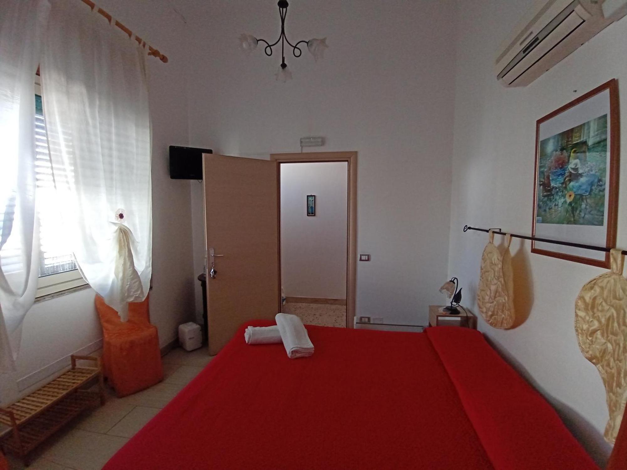 Casa Rosati Bed & Breakfast Sampieri Exterior photo